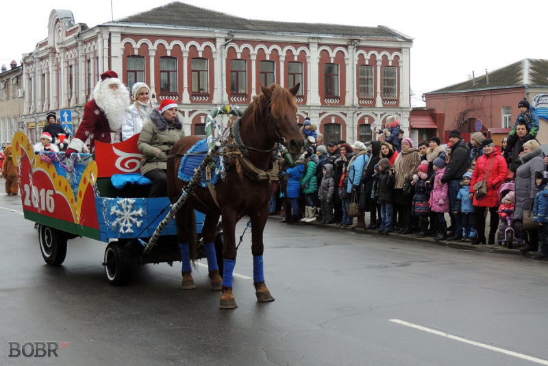 Стало известно время шествия Дедов Морозов в Бобруйске