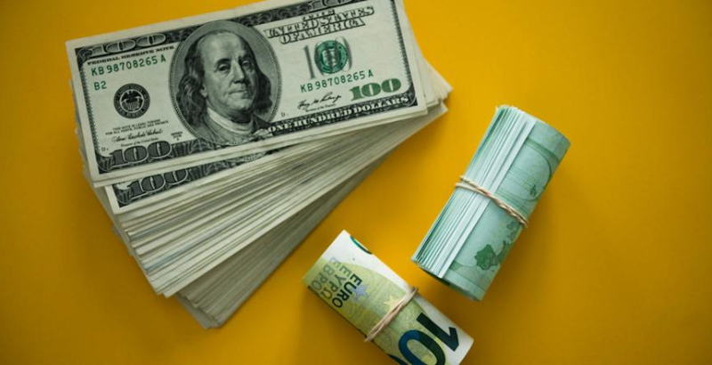 Доллар и евро пошли вверх: узнайте курсы валют на 22 декабря 2022