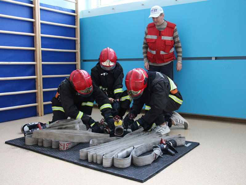 В Бобруйске состоялся слет юных спасателей-пожарных
