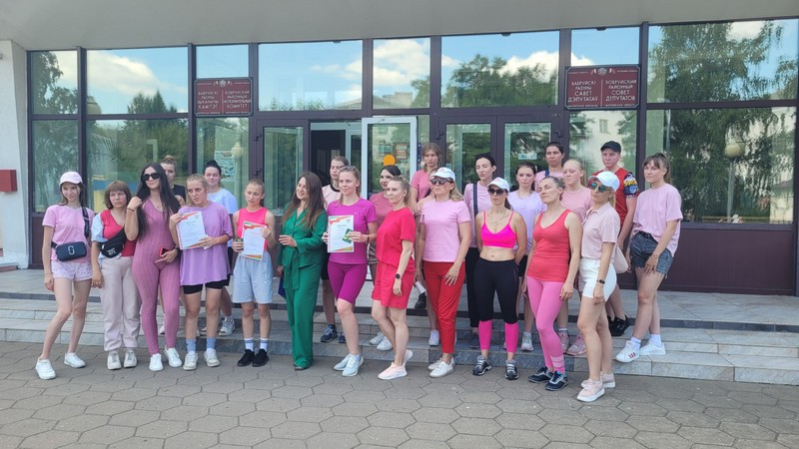Прошел городской женский забег «Розовый дресс-код»