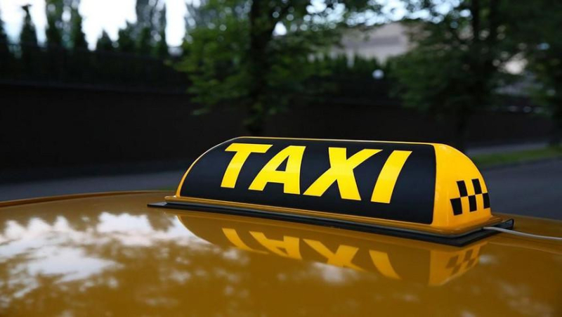 Цены на такси вырастут? Что сами таксисты думают о новом законе