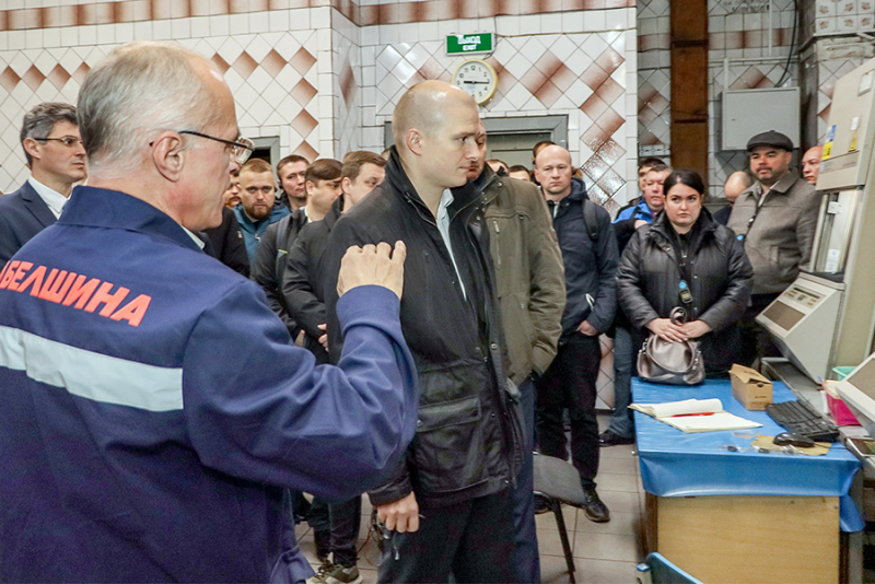 Дилеры товаропроводящей сети «БЕЛАЗ» посетили ОАО «Белшина»