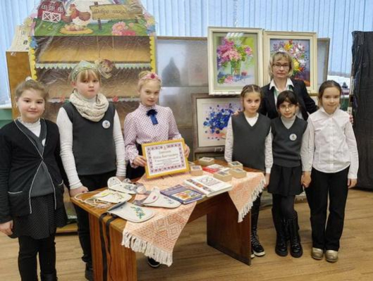 Мастер-класс по вышивке лентами провели в Бобруйске для учащихся
