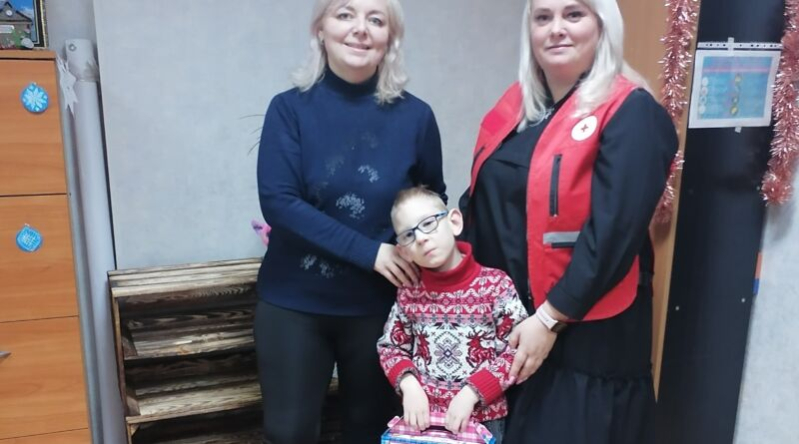 В Бобруйском районе продолжается благотворительная кампания «Елка желаний»