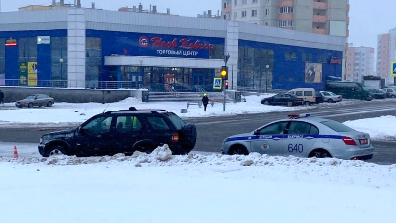 Утром 11 января в Бобруйске сбили молодую женщину