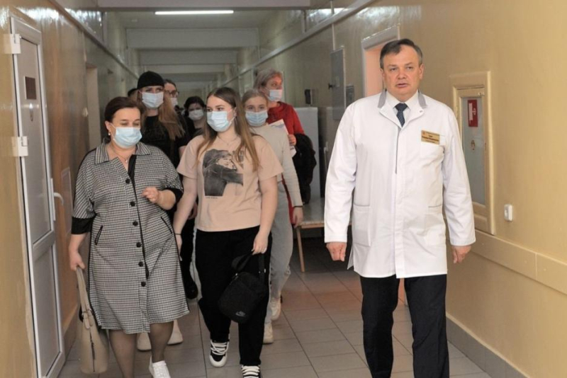 Дни открытых дверей для будущих абитуриентов проходят в Бобруйской центральной больнице