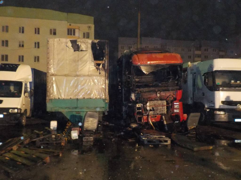 В Бобруйске произошел пожар на автостоянке