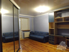 Габровская д. 33 продается трехкомнатная квартира