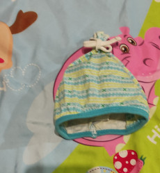 Лот шапочек для новорожденных