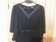 Платье черного цвета размер 48