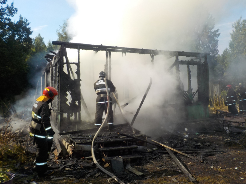 Сгорел дачный дом в садоводческом товариществе «Колосок»