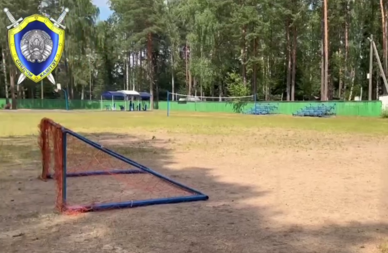 В лагере под Бобруйском футбольные ворота упали на 13-летнего мальчика