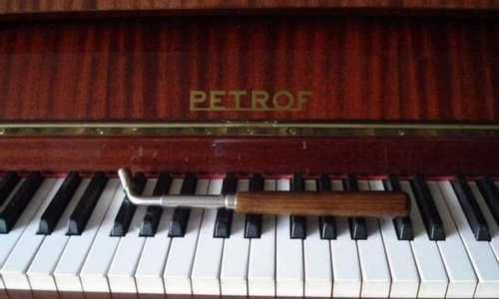 Реставрация пианино: восстановление и обновление старых инструментов