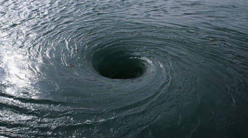 В искусственном водоеме на окраине Бобруйска утонул мужчина