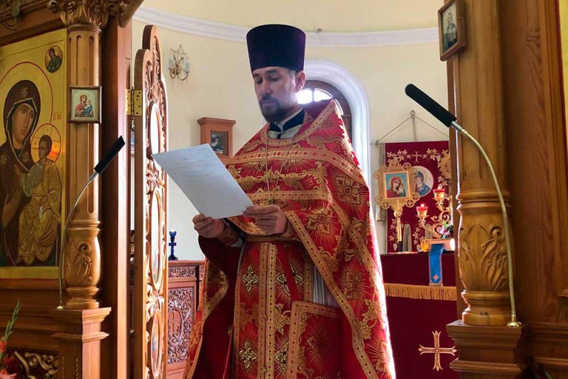 В храмах Бобруйской епархии были вознесены особые молитвы о зависимых от алкоголя и наркомании