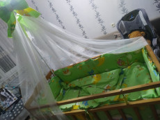 Кроватка детская с матрасиком и постельным бельем