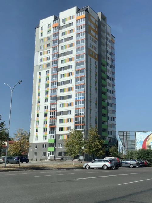 Уникальный вариант квартиры с отдельным выходом, в элитном доме