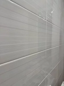 Плитку керамическую