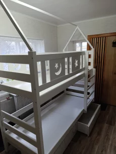 Двухъярусная кровать. Массив