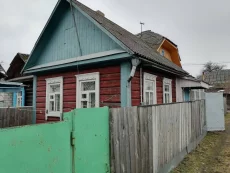 Пол дома по ул. Бахарова 119