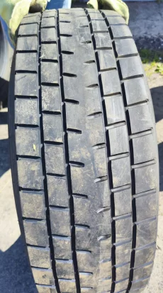 Шины грузовые 315/70Р22, 5 разные б/у