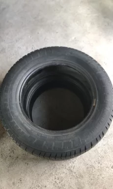 Покрышки грузолегковые 215/65/16с Michelin