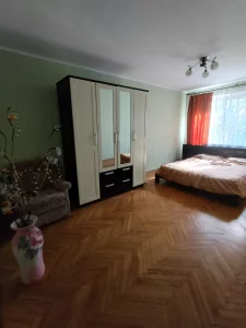 2-ая квартира на Лынькова, 25