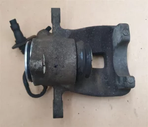 Суппорт Passat B6