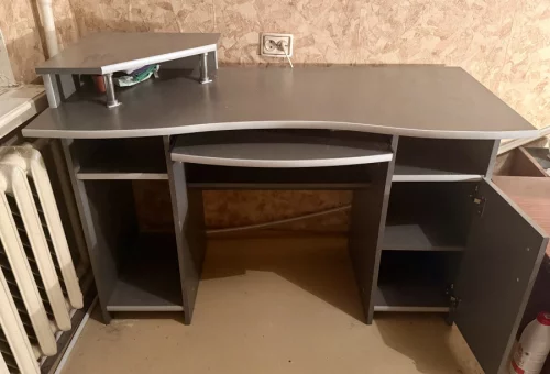 Компьютерный, письменный стол