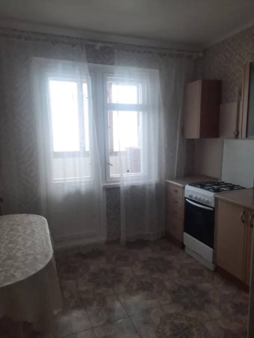 Однокомнатную квартиру на длительный срок