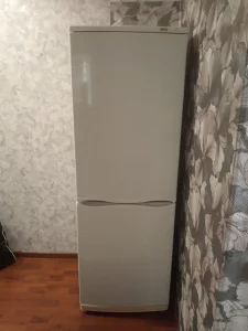 Холодильник б/у