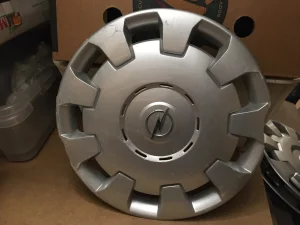 Продам колпаки на опель 10-40руб.