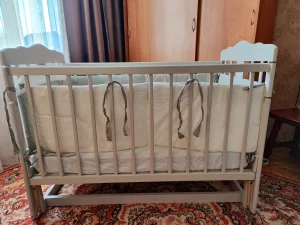 Детскую кроватку