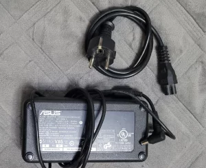 Блок питания ASUS 150w 7.7 А 19.5 В