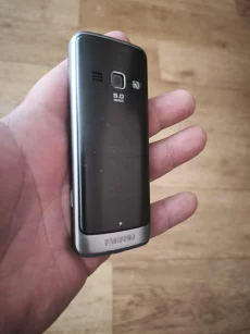 Samsung GT-S5610 кнопочный
