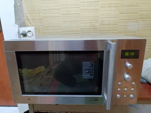 Микроволновка LG-продам