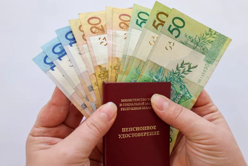 Для перерасчета пенсий. Милиция призвала не записываться в эту очередь – потеряете деньги