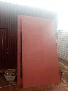 Ворота гаражные, бак для воды, котёл для бани