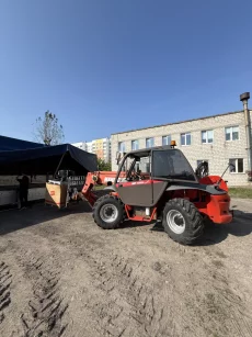 Погрузчик телескопический Manitou
