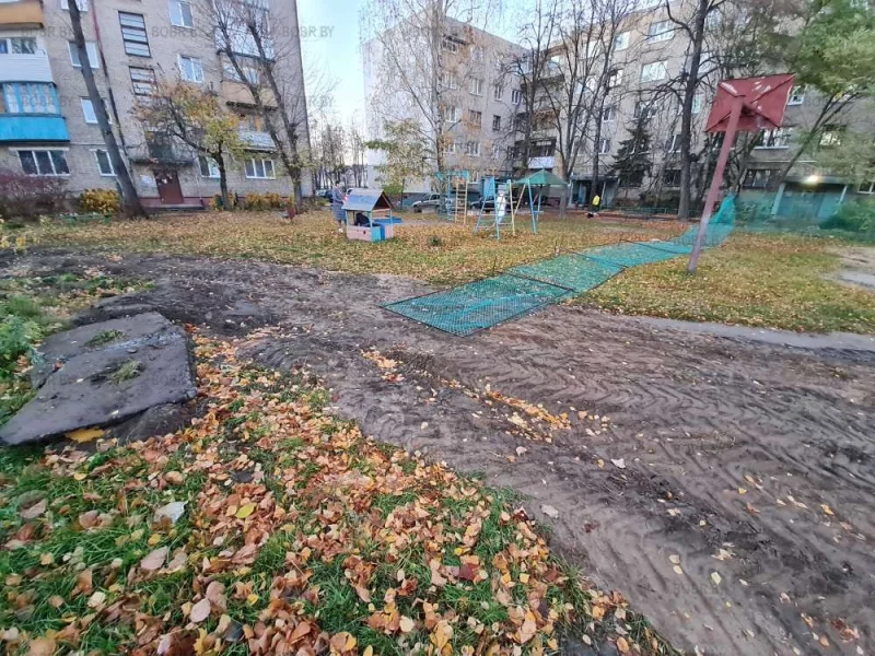 Суровый бобруйский двор.