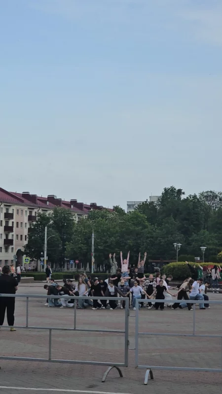 На площади Ленина какое-то мероприятие происходит