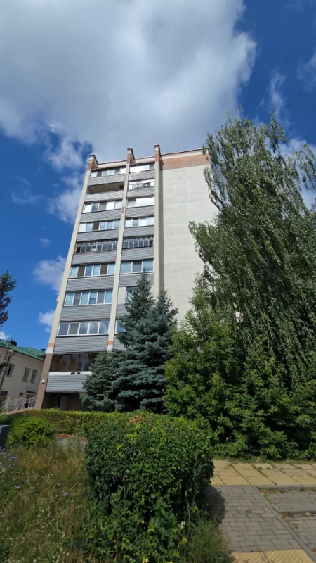 А помните, раньше это дом по Горького 41 называли падает плитка?
