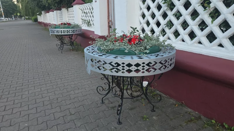 Красивые кашпо с орнаментом