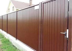 Забор из металлопрофиля. Ворота, калитки