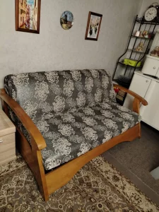 Диван