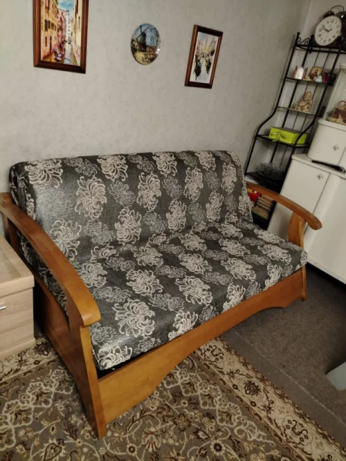 Диван