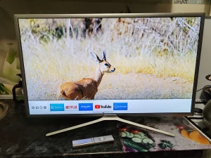 Телевизор Samsung UE32M5500AU Smart TV, Wi-Fi