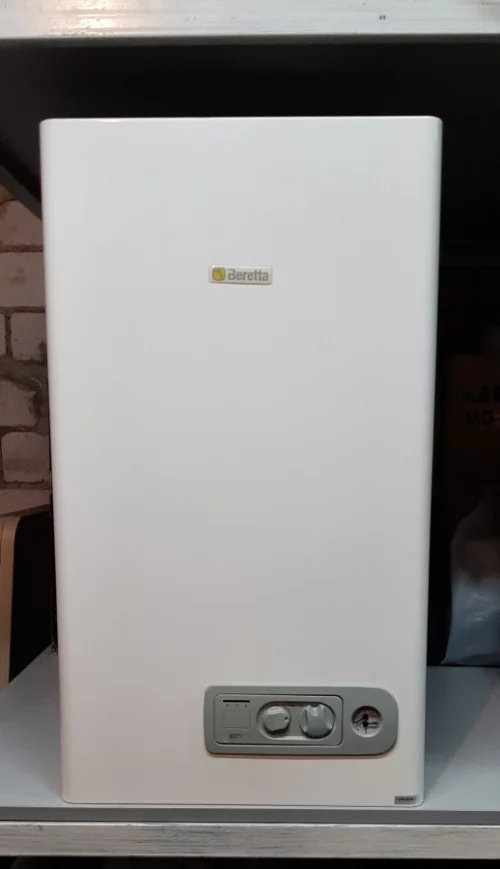 Б/у настенный газовый двухконтурный котел Beretta CITY