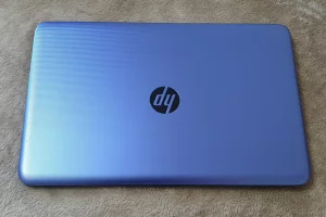 Ноутбук HP 15-ba504ur