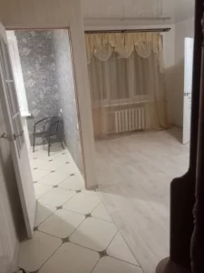 Двухкомнатная второй этаж